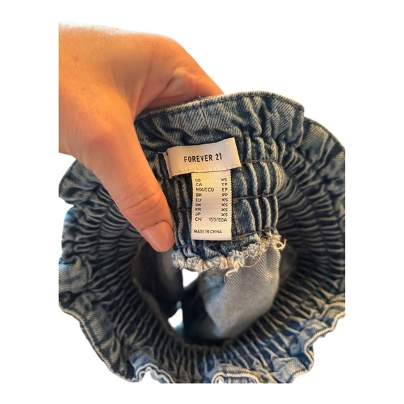 Forever 21 Denim Shorts Size Extra Small (XS) - Picture 6 of 6